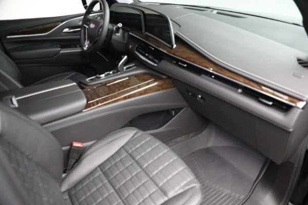 Used 2022 Cadillac Escalade Sport Platinum for sale $135,900 at Pagani of Greenwich in Greenwich CT 06830 21