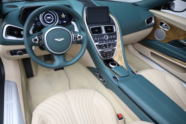 New 2022 Aston Martin DB11 Volante for sale $265,386 at Pagani of Greenwich in Greenwich CT 06830 20