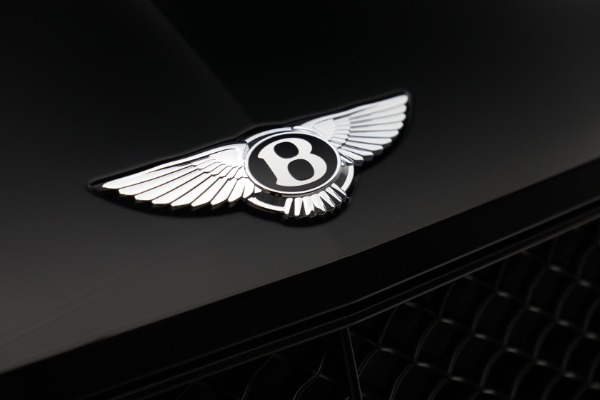 New 2022 Bentley Bentayga V8 for sale Call for price at Pagani of Greenwich in Greenwich CT 06830 14