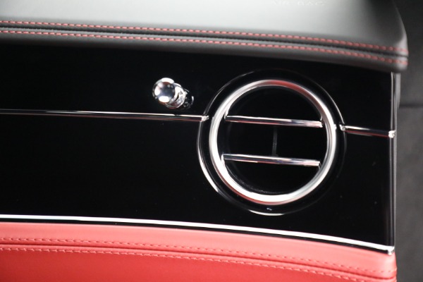 Used 2022 Bentley Continental GT V8 for sale $245,900 at Pagani of Greenwich in Greenwich CT 06830 25