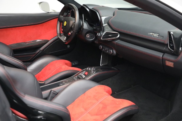 Used 2012 Ferrari 458 Spider for sale $289,900 at Pagani of Greenwich in Greenwich CT 06830 22