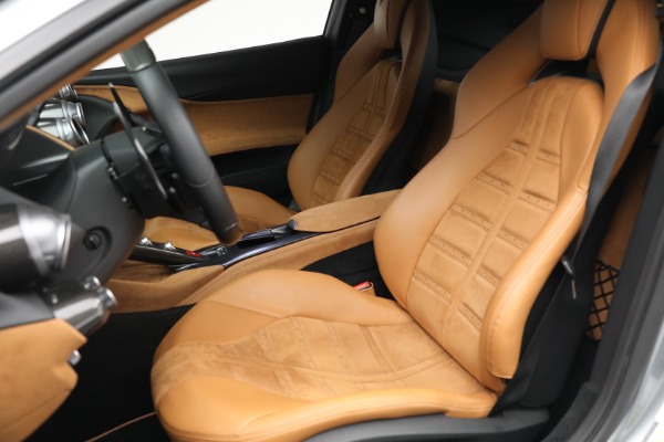 Used 2020 Ferrari 812 Superfast for sale Sold at Pagani of Greenwich in Greenwich CT 06830 15