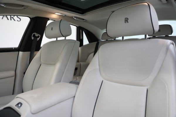 Used 2017 Rolls-Royce Ghost for sale $229,900 at Pagani of Greenwich in Greenwich CT 06830 15