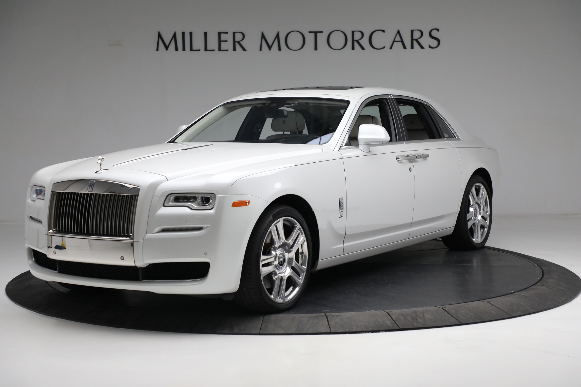 Used 2017 Rolls-Royce Ghost for sale Sold at Pagani of Greenwich in Greenwich CT 06830 1