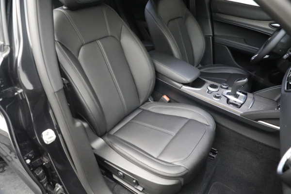 New 2022 Alfa Romeo Stelvio Ti for sale Sold at Pagani of Greenwich in Greenwich CT 06830 15