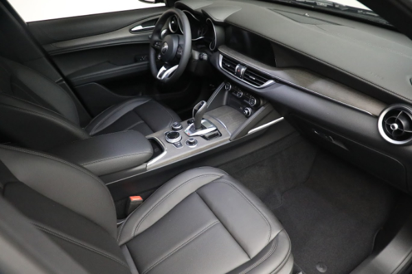 New 2022 Alfa Romeo Stelvio Ti for sale Sold at Pagani of Greenwich in Greenwich CT 06830 17