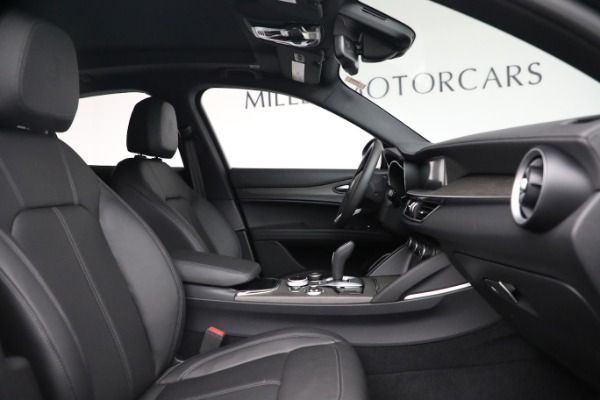 New 2022 Alfa Romeo Stelvio Ti for sale Sold at Pagani of Greenwich in Greenwich CT 06830 16