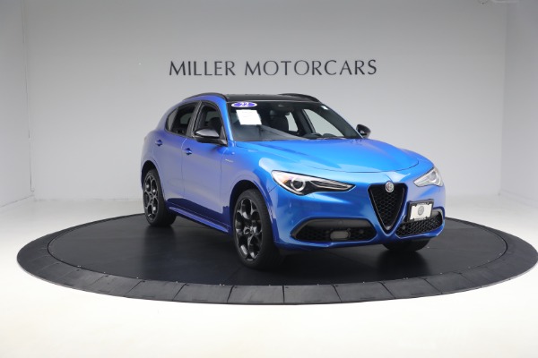 Used 2022 Alfa Romeo Stelvio Veloce for sale $32,900 at Pagani of Greenwich in Greenwich CT 06830 11