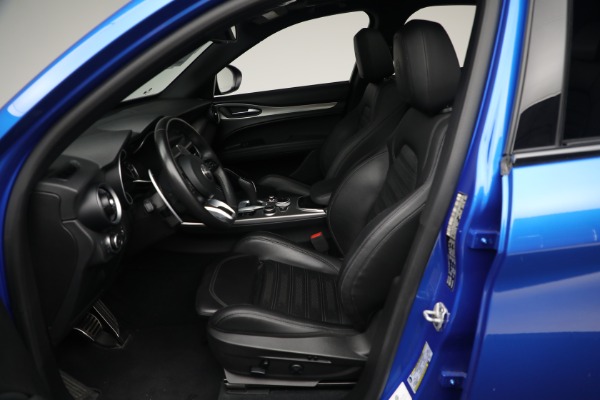 Used 2022 Alfa Romeo Stelvio Veloce for sale $32,900 at Pagani of Greenwich in Greenwich CT 06830 13