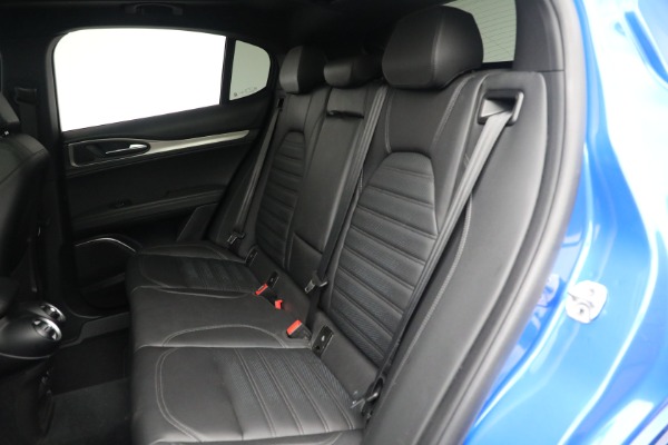 Used 2022 Alfa Romeo Stelvio Veloce for sale $32,900 at Pagani of Greenwich in Greenwich CT 06830 18