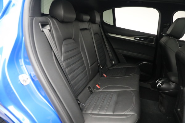 Used 2022 Alfa Romeo Stelvio Veloce for sale $32,900 at Pagani of Greenwich in Greenwich CT 06830 20
