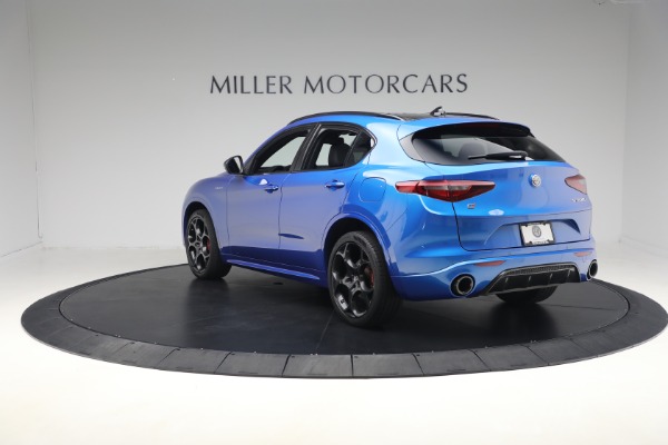 Used 2022 Alfa Romeo Stelvio Veloce for sale $32,900 at Pagani of Greenwich in Greenwich CT 06830 5