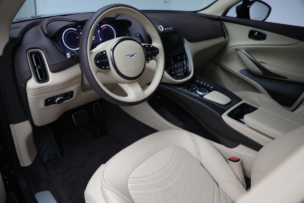 Used 2022 Aston Martin DBX for sale $105,900 at Pagani of Greenwich in Greenwich CT 06830 14