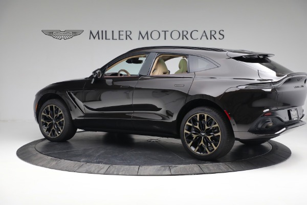 Used 2022 Aston Martin DBX for sale $105,900 at Pagani of Greenwich in Greenwich CT 06830 3