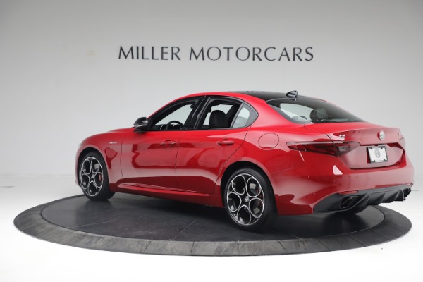 New 2022 Alfa Romeo Giulia Veloce for sale Sold at Pagani of Greenwich in Greenwich CT 06830 4