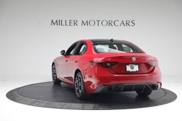 New 2022 Alfa Romeo Giulia Veloce for sale Sold at Pagani of Greenwich in Greenwich CT 06830 5