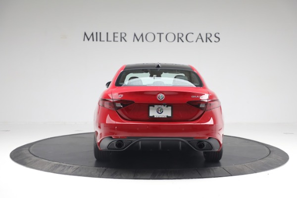 New 2022 Alfa Romeo Giulia Veloce for sale Sold at Pagani of Greenwich in Greenwich CT 06830 6