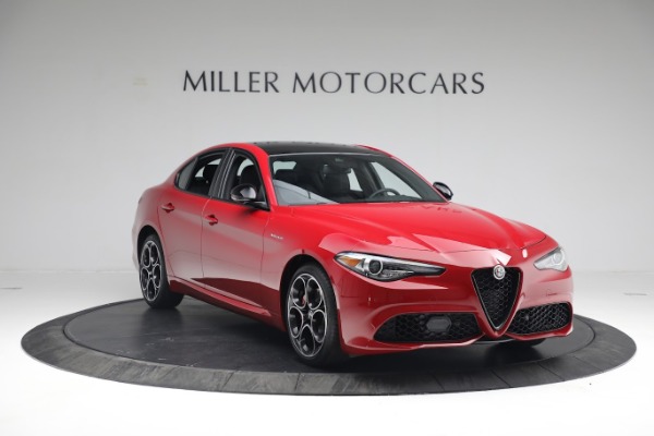 Used 2022 Alfa Romeo Giulia Veloce for sale $29,900 at Pagani of Greenwich in Greenwich CT 06830 11
