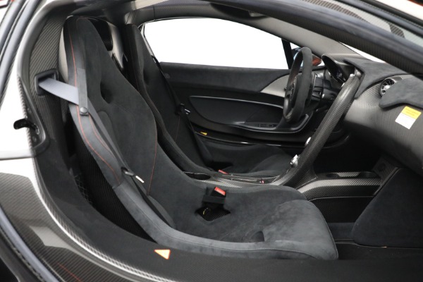 Used 2015 McLaren P1 for sale $2,295,000 at Pagani of Greenwich in Greenwich CT 06830 25