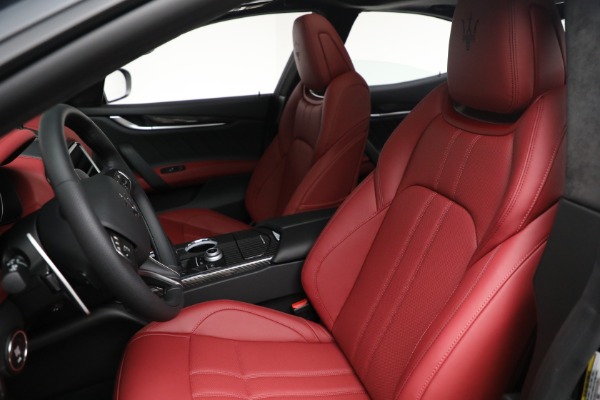 New 2022 Maserati Ghibli Modena Q4 for sale $109,155 at Pagani of Greenwich in Greenwich CT 06830 27