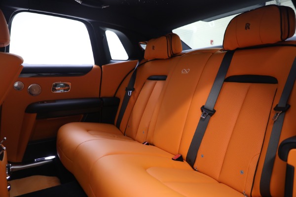 Used 2022 Rolls-Royce Ghost Black Badge for sale $394,895 at Pagani of Greenwich in Greenwich CT 06830 17