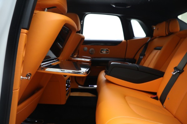 Used 2022 Rolls-Royce Ghost Black Badge for sale $394,895 at Pagani of Greenwich in Greenwich CT 06830 18
