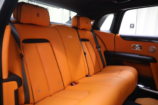 Used 2022 Rolls-Royce Ghost Black Badge for sale $394,895 at Pagani of Greenwich in Greenwich CT 06830 24