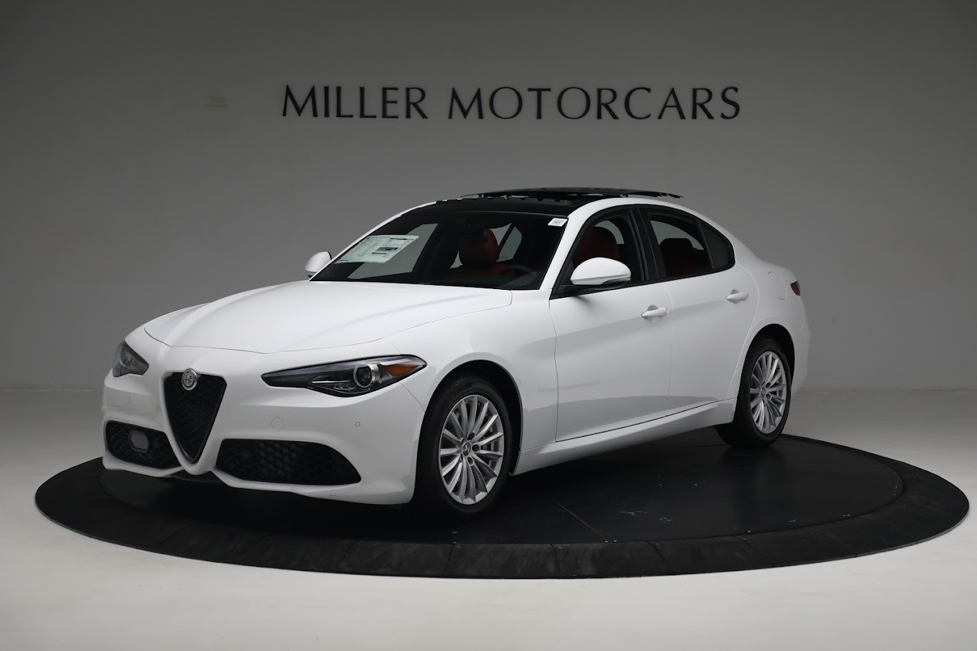 New 2022 Alfa Romeo Giulia Sprint for sale $50,545 at Pagani of Greenwich in Greenwich CT 06830 1