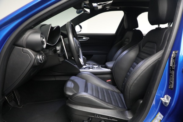 Used 2022 Alfa Romeo Giulia Veloce for sale Sold at Pagani of Greenwich in Greenwich CT 06830 16