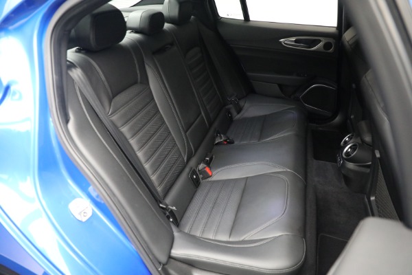 Used 2022 Alfa Romeo Giulia Veloce for sale Sold at Pagani of Greenwich in Greenwich CT 06830 19