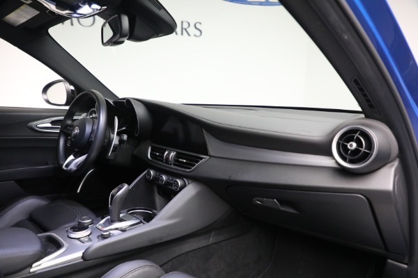 Used 2022 Alfa Romeo Giulia Veloce for sale Sold at Pagani of Greenwich in Greenwich CT 06830 21