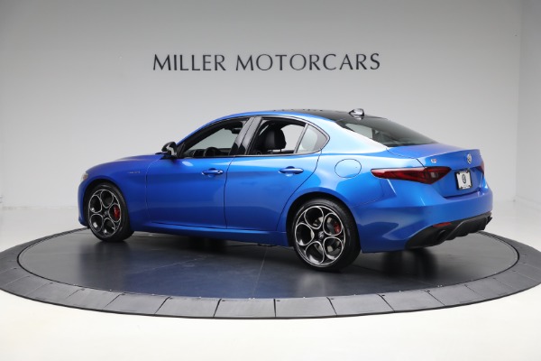 Used 2022 Alfa Romeo Giulia Veloce for sale Sold at Pagani of Greenwich in Greenwich CT 06830 4