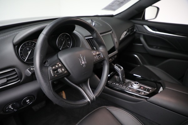 Used 2022 Maserati Levante Modena for sale $39,995 at Pagani of Greenwich in Greenwich CT 06830 9