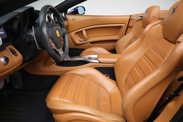 Used 2010 Ferrari California for sale Sold at Pagani of Greenwich in Greenwich CT 06830 18