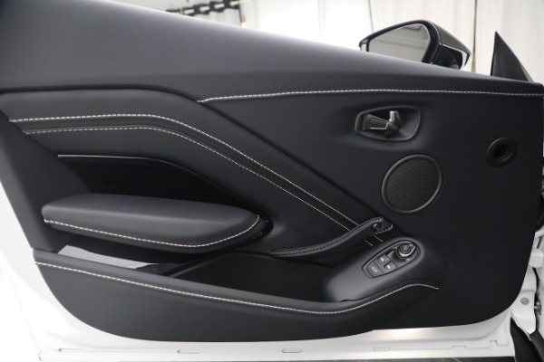 Used 2022 Aston Martin Vantage Coupe for sale $169,900 at Pagani of Greenwich in Greenwich CT 06830 16