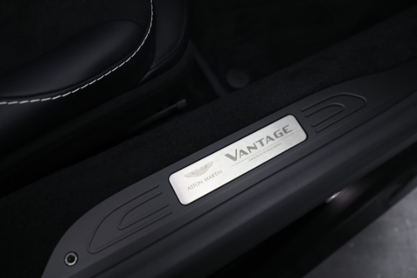 Used 2022 Aston Martin Vantage Coupe for sale Sold at Pagani of Greenwich in Greenwich CT 06830 18