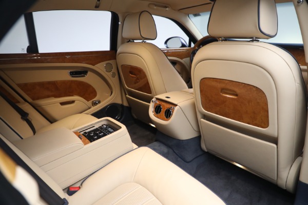Used 2012 Bentley Mulsanne V8 for sale Call for price at Pagani of Greenwich in Greenwich CT 06830 27