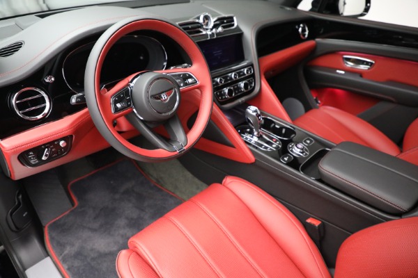 New 2022 Bentley Bentayga V8 for sale Call for price at Pagani of Greenwich in Greenwich CT 06830 13