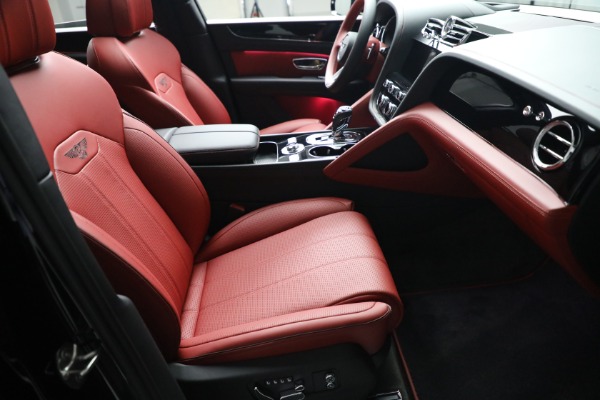 New 2022 Bentley Bentayga V8 for sale Call for price at Pagani of Greenwich in Greenwich CT 06830 17