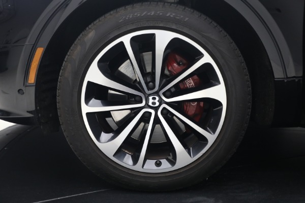 Used 2022 Bentley Bentayga V8 for sale $137,900 at Pagani of Greenwich in Greenwich CT 06830 17