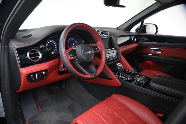 Used 2022 Bentley Bentayga V8 for sale $137,900 at Pagani of Greenwich in Greenwich CT 06830 19
