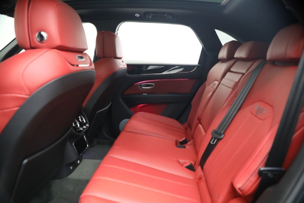 Used 2022 Bentley Bentayga V8 for sale $137,900 at Pagani of Greenwich in Greenwich CT 06830 23