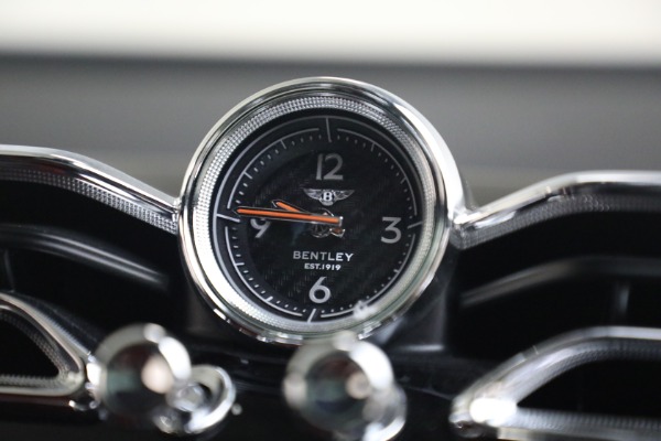 Used 2022 Bentley Bentayga V8 for sale $137,900 at Pagani of Greenwich in Greenwich CT 06830 25