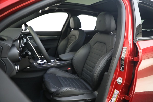 New 2023 Alfa Romeo Stelvio Quadrifoglio for sale $80,900 at Pagani of Greenwich in Greenwich CT 06830 13