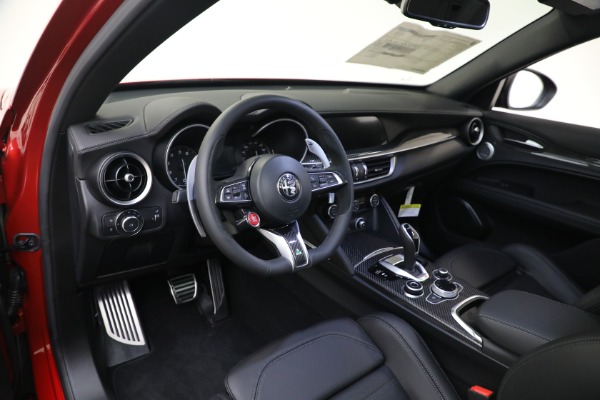 New 2023 Alfa Romeo Stelvio Quadrifoglio for sale $80,900 at Pagani of Greenwich in Greenwich CT 06830 15