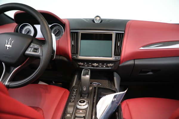 New 2023 Maserati Levante Modena for sale $112,645 at Pagani of Greenwich in Greenwich CT 06830 21