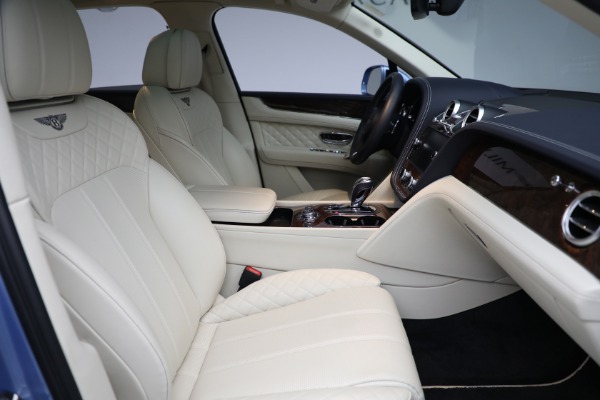 Used 2018 Bentley Bentayga W12 Signature for sale Sold at Pagani of Greenwich in Greenwich CT 06830 21