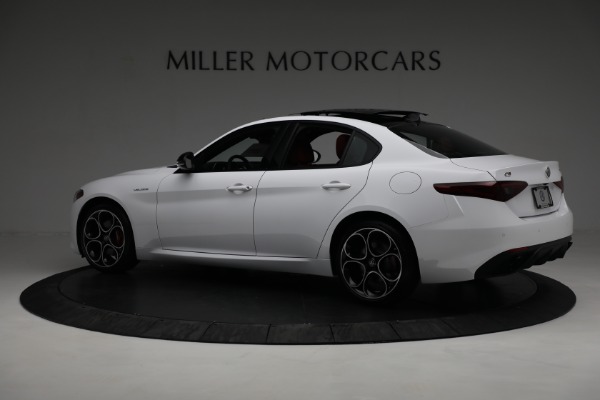 New 2023 Alfa Romeo Giulia Veloce for sale Sold at Pagani of Greenwich in Greenwich CT 06830 4