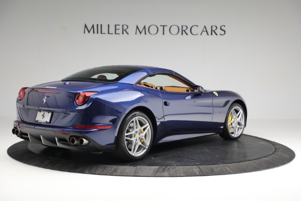 Used 2015 Ferrari California T for sale Sold at Pagani of Greenwich in Greenwich CT 06830 17