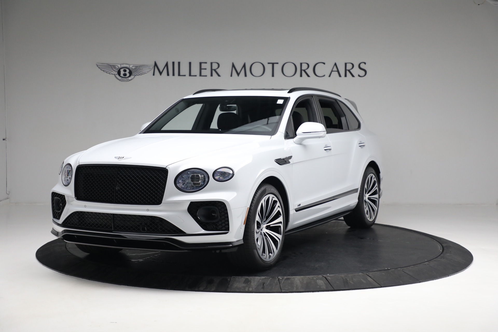 Used 2022 Bentley Bentayga V8 First Edition for sale $249,900 at Pagani of Greenwich in Greenwich CT 06830 1